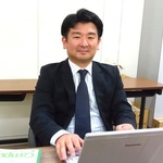 専任講師
阪東　峻一
経済学／日本経済史／西洋経済史／金融論