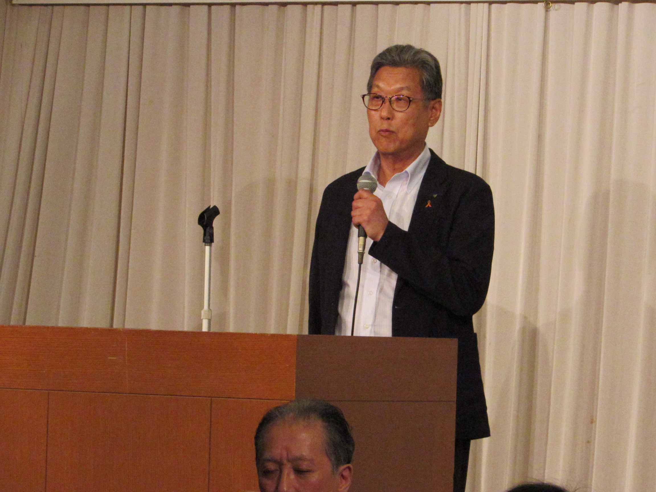 理事長・学長挨拶　飯浜浩幸　理事長・学長